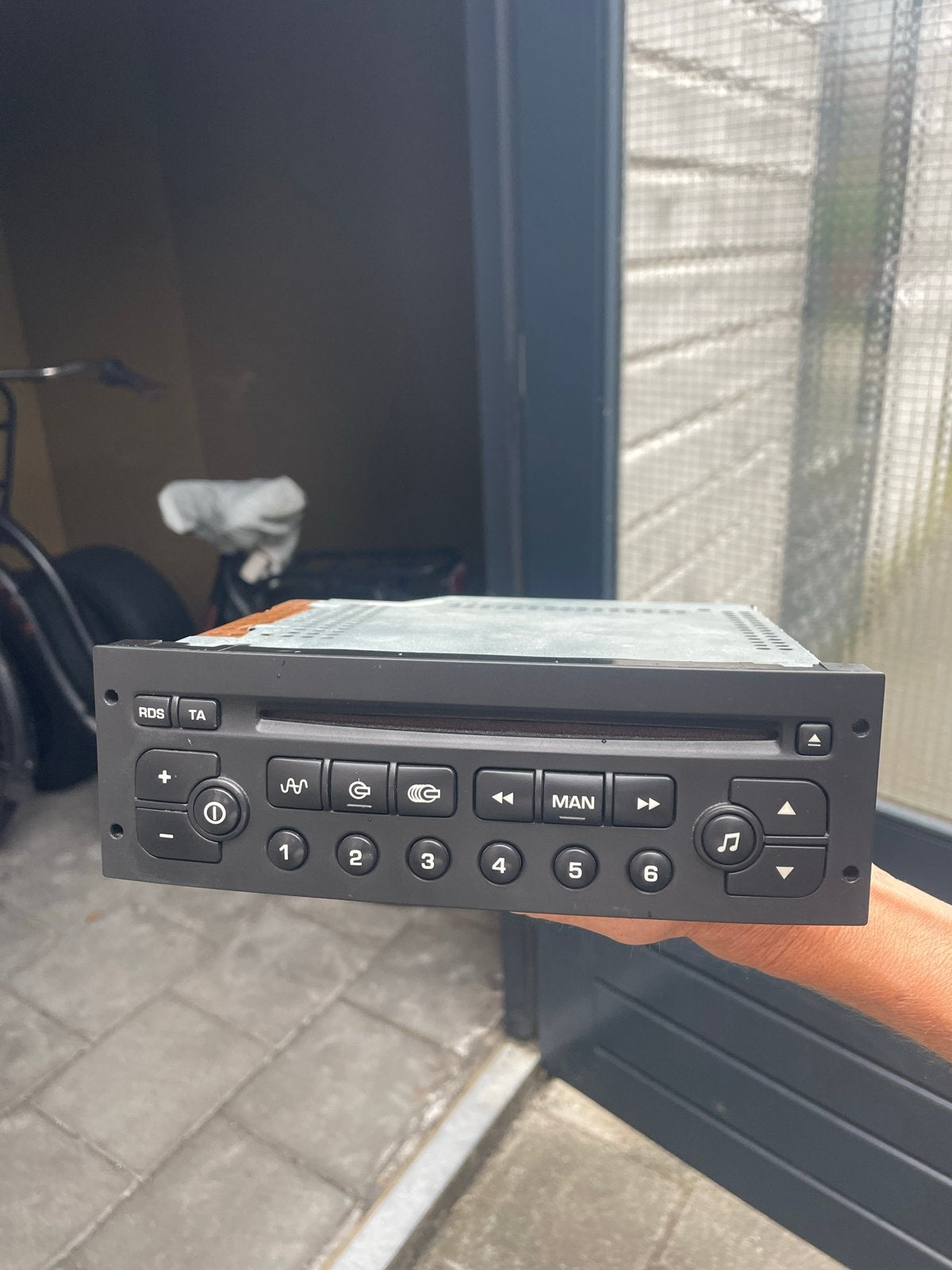 Originele Peugeot 206 CC Radio, Ophalen, Zo goed als nieuw