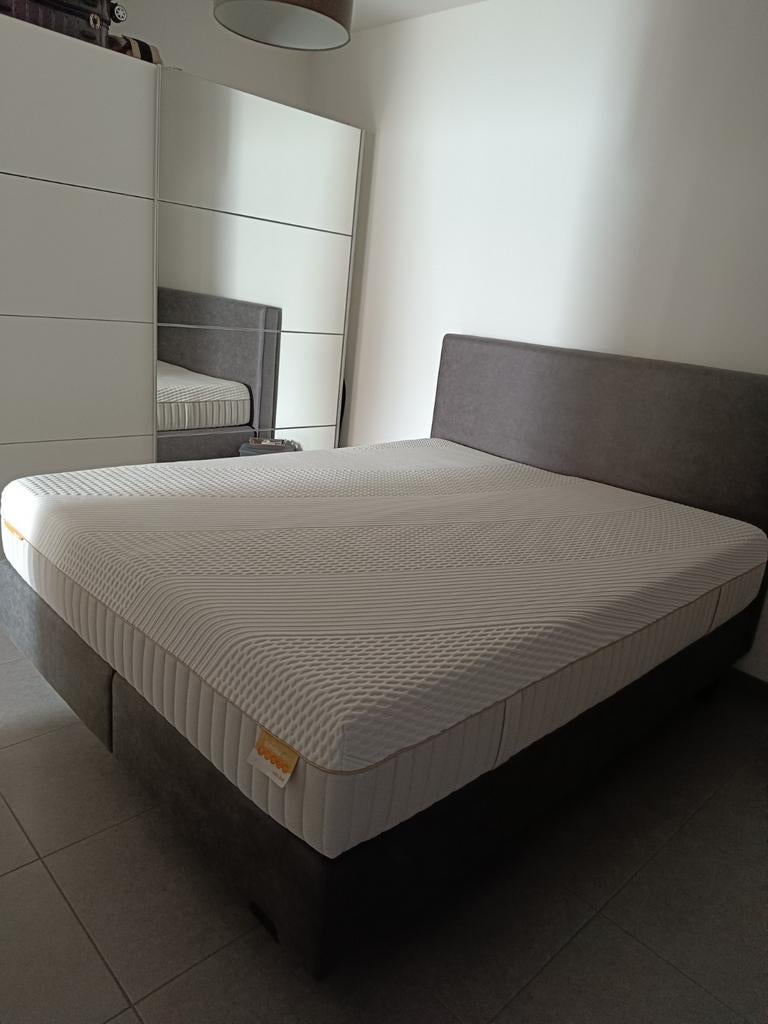 Velda Matras Euphoria - 160/200:  2 in 1 kern: Firm + Medium, Ophalen, Tweepersoons, Zo goed als nieuw, Matras