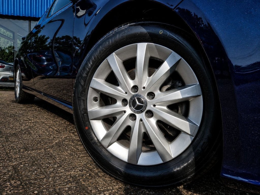 Mercedes-Benz A-klasse 180 Business Solution Stoelvw Camera, Auto's, Mercedes-Benz, Voorwielaandrijving, Euro 6, 4 cilinders, Blauw