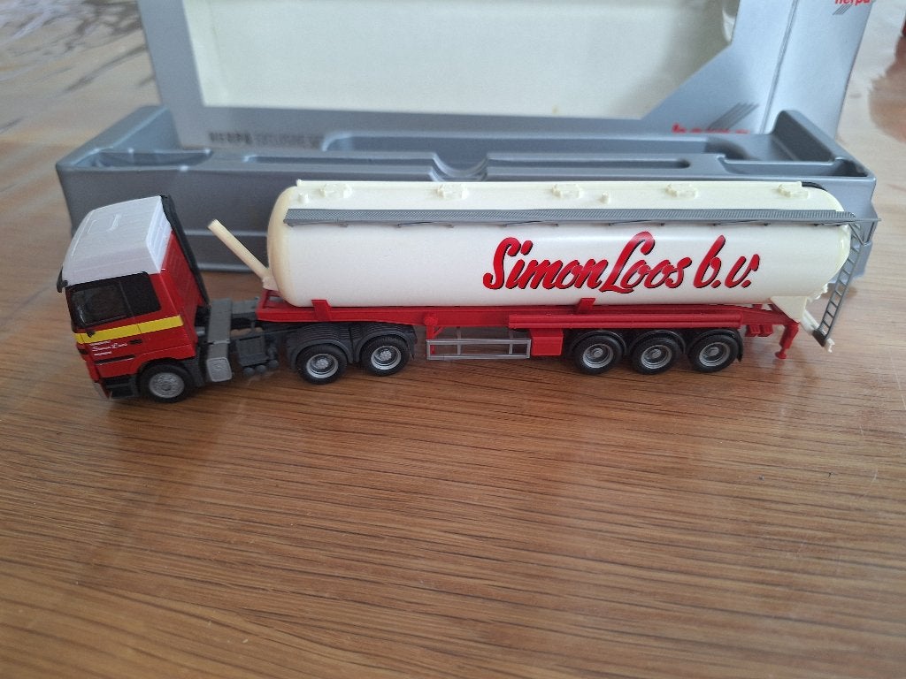 Herpa vrachtwagen Mercedes-Benz  Actros Simon Loos B.V., Ophalen, Gebruikt, Bus of Vrachtwagen, Herpa