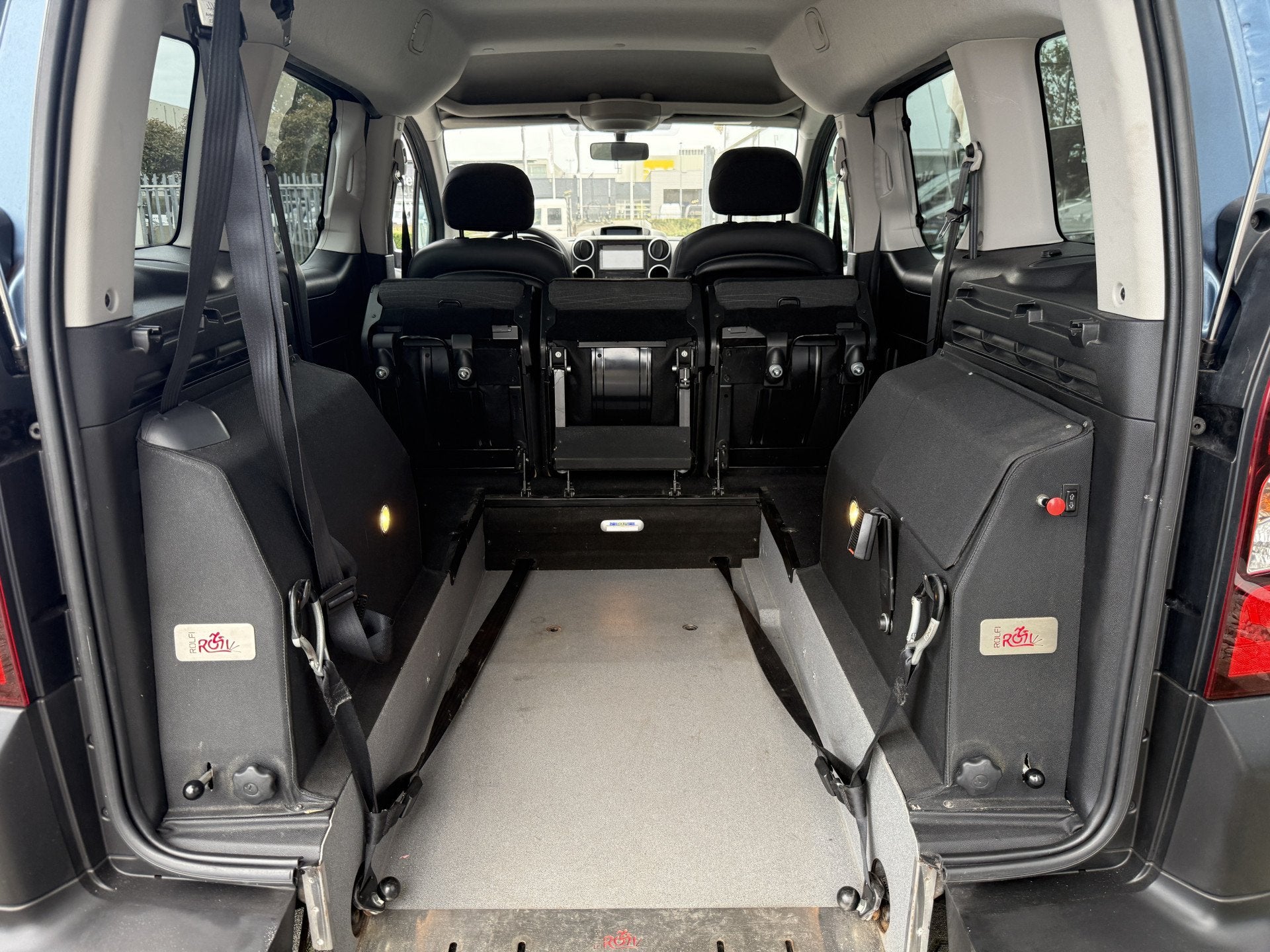 Citroën Berlingo 3+1 Rolstoelauto 1.2 PureTech XTR (Zeer ne, Voorwielaandrijving, Stof, Gebruikt, Blauw