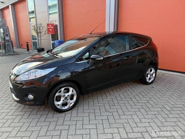 Ford Fiesta 1.25 Ghia 3 DRS -APK- VEEL EXTR'S-KM NAP, Auto's, Ford, Voorwielaandrijving, 4 cilinders, 82 pk, Zwart