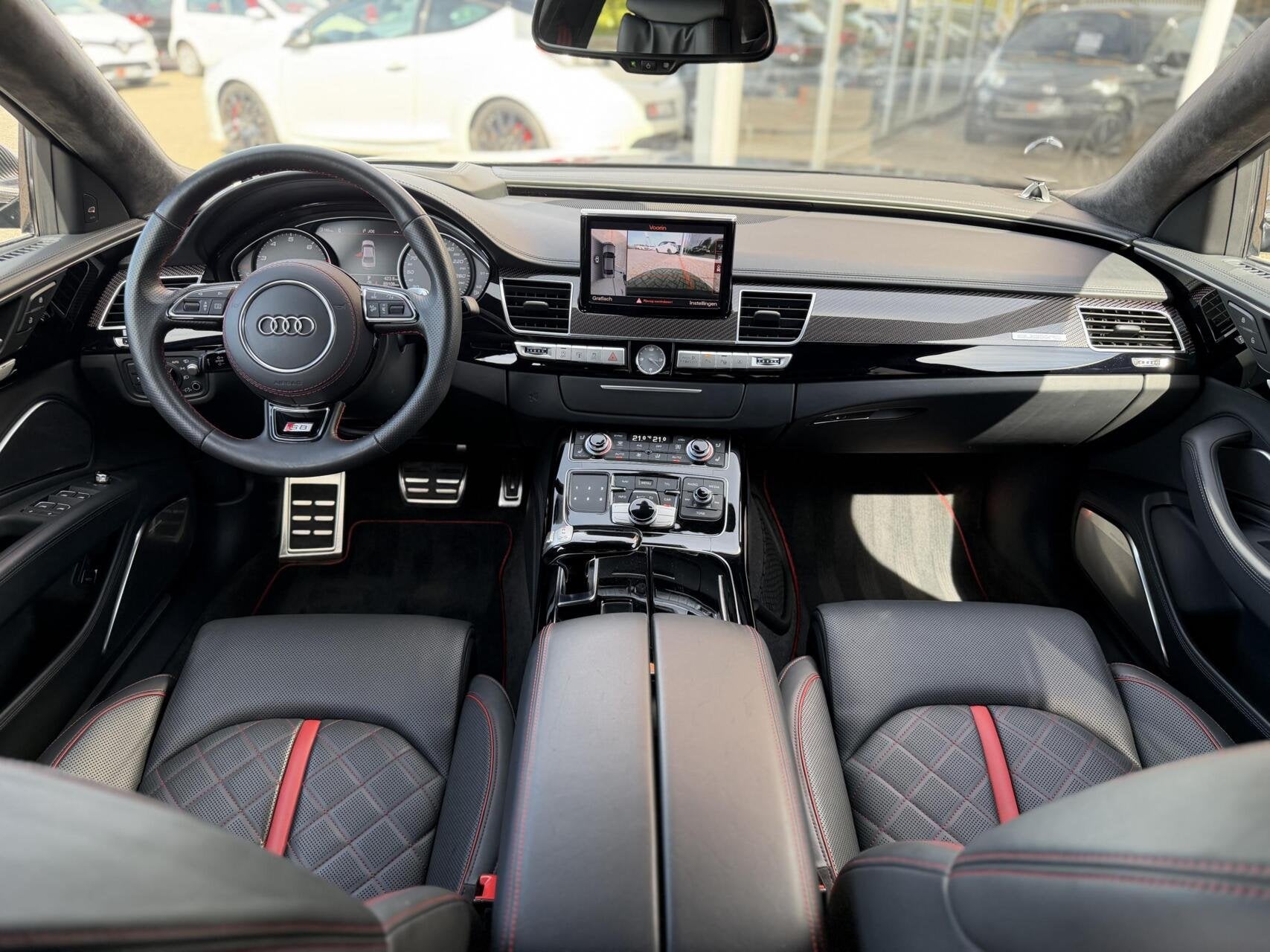 Audi S8 4.0 TFSI S8 plus quattro|Keramisch|B&O|Nacht|Exclusi, Auto's, Audi, Automaat, Dealer onderhouden, Gebruikt, Zwart