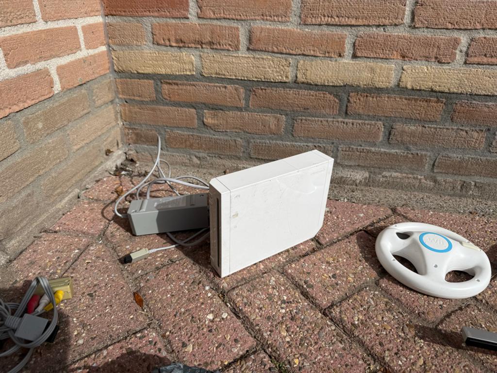 Nintendo Wii Model RVL-001 (EUR) met accessoires, Ophalen, Gebruikt, Met 2 controllers, Met stuurtje
