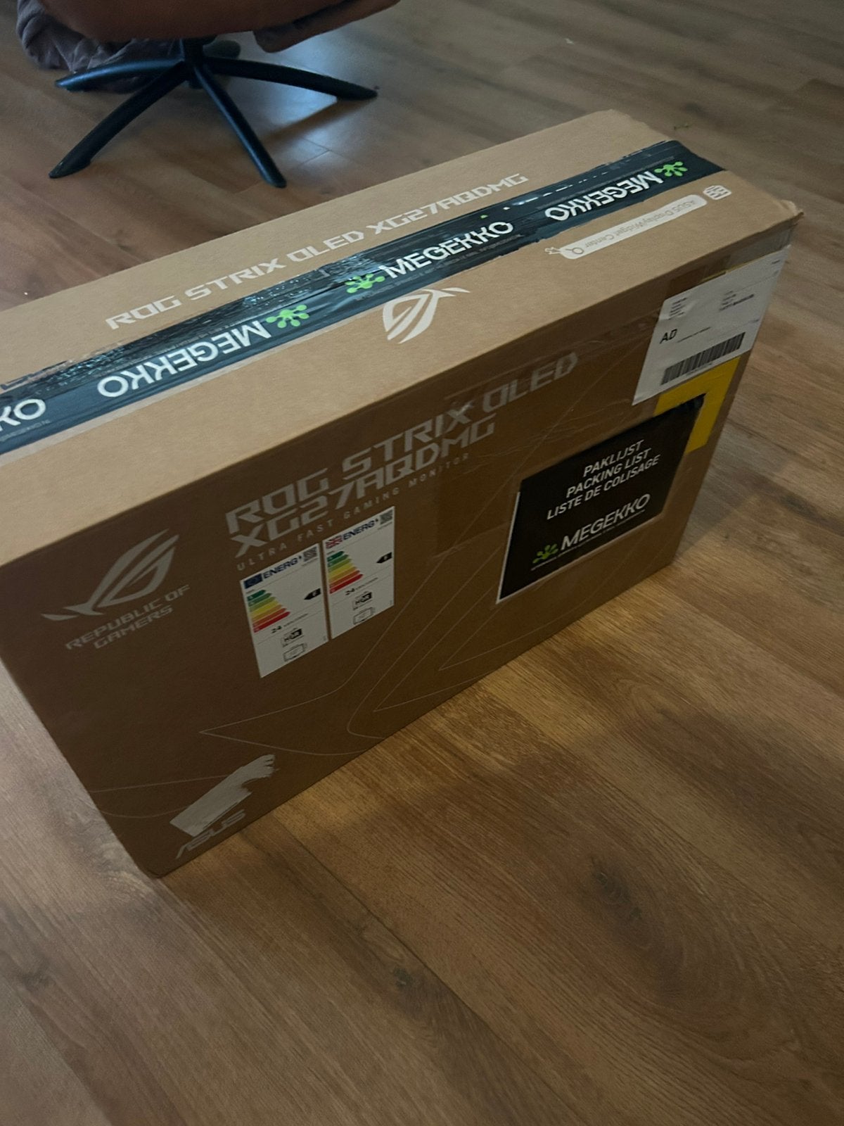 Geseald! 240hz Asus Rog Strix OLED XG27AQDMG 27’inch, In hoogte verstelbaar, Nieuw, Minder dan 1 ms, 26,5