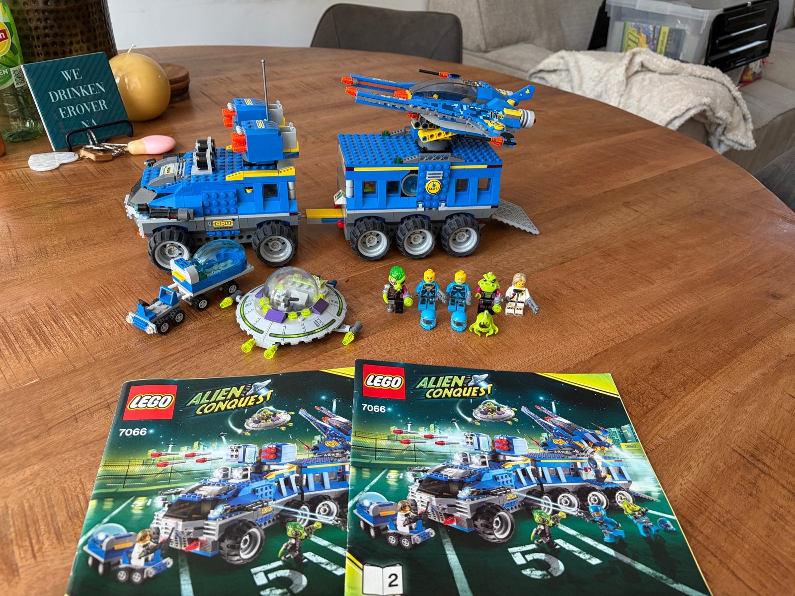 Lego 7066 Alien Conquest Earth Defence HQ (2011) compleet, Ophalen of Verzenden, Zo goed als nieuw, Overige merken
