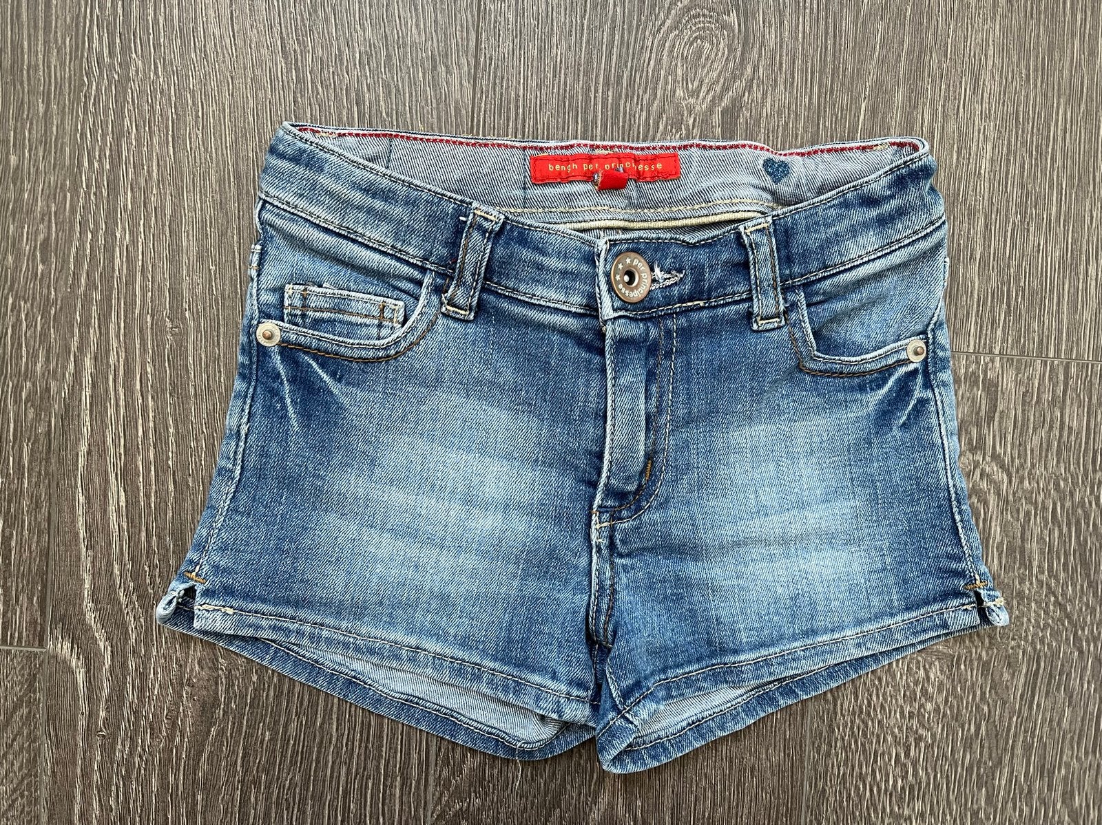 Meisjes korte spijkerbroek / broek / short Bengh mt 122/128, Ophalen of Verzenden, Gebruikt, Meisje, Broek