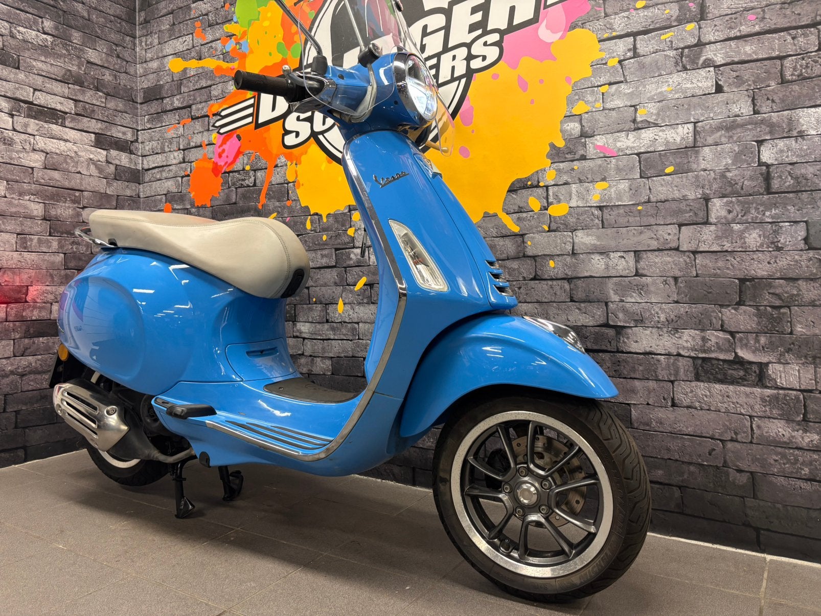 Vespa Primavera Iget 2018 bromscooter, Fietsen en Brommers, Scooters | Vespa, Ophalen, Info@vespa.nl, Italie, Gebruikt