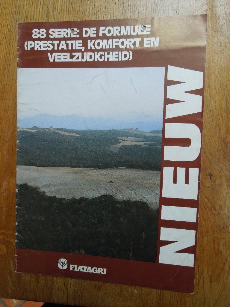 Fiat Tractor folder, Ophalen of Verzenden, Zo goed als nieuw, Folder