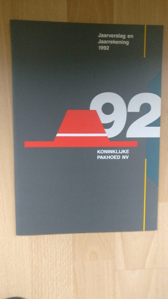 Jaarverslag en jaarrekening Koninklijke Pakhoed N.V. 1992, Ophalen of Verzenden, Zo goed als nieuw, Overige wetenschappen