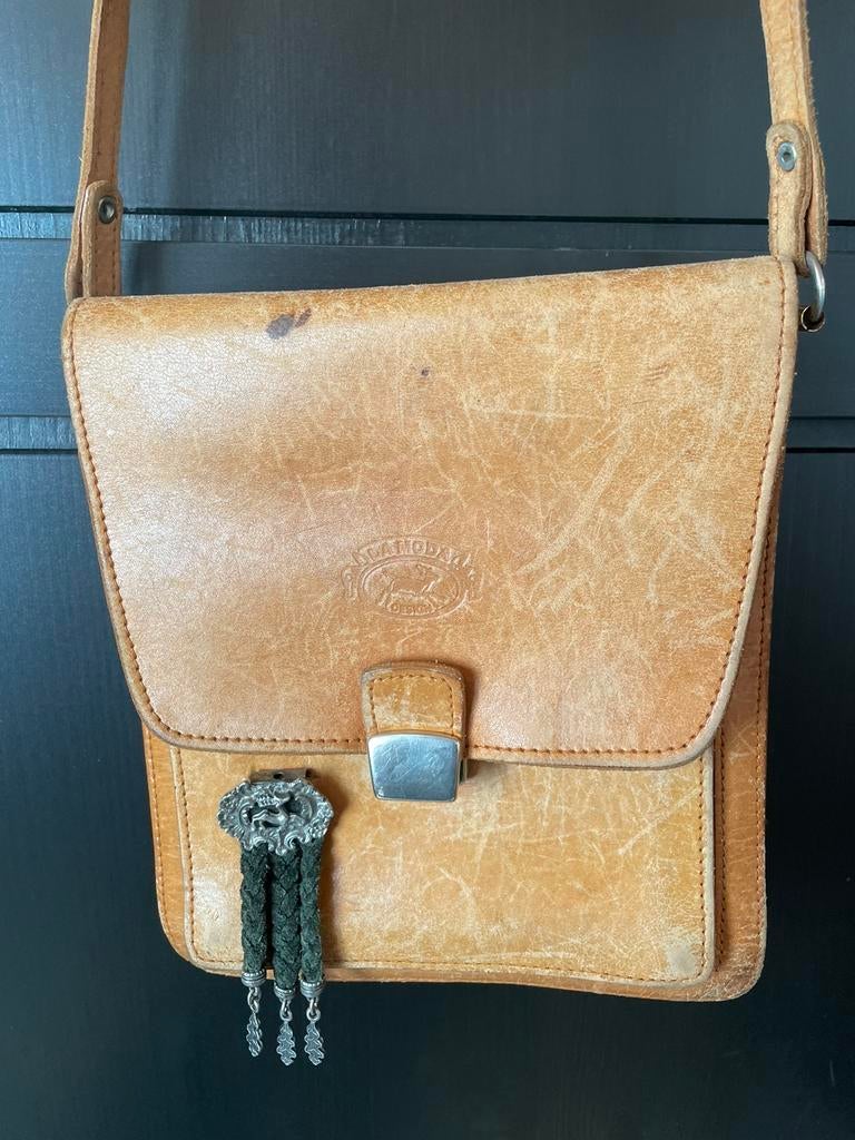 La moda bruin leren crossbody tasje, Ophalen of Verzenden, Zo goed als nieuw, Bruin