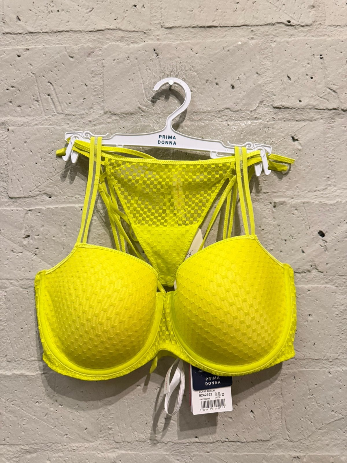 Prima Donna bh 85D string 42 NIEUW!! Bh nu €50, Ophalen of Verzenden, BH