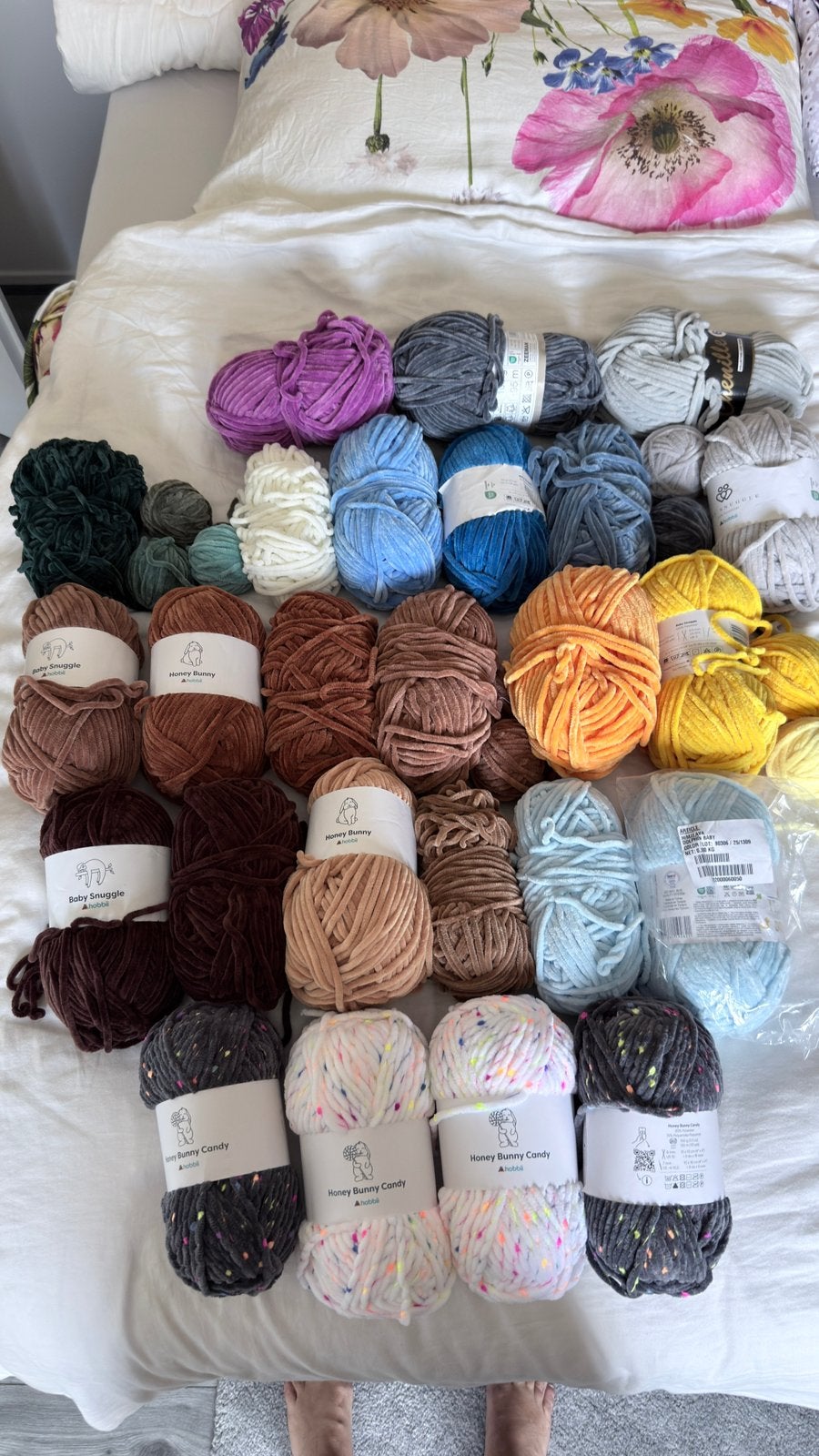 Chenille wol, diverse merken bijv Hobbii, Ophalen of Verzenden, Zo goed als nieuw, Breien of Haken, Wol of Garen