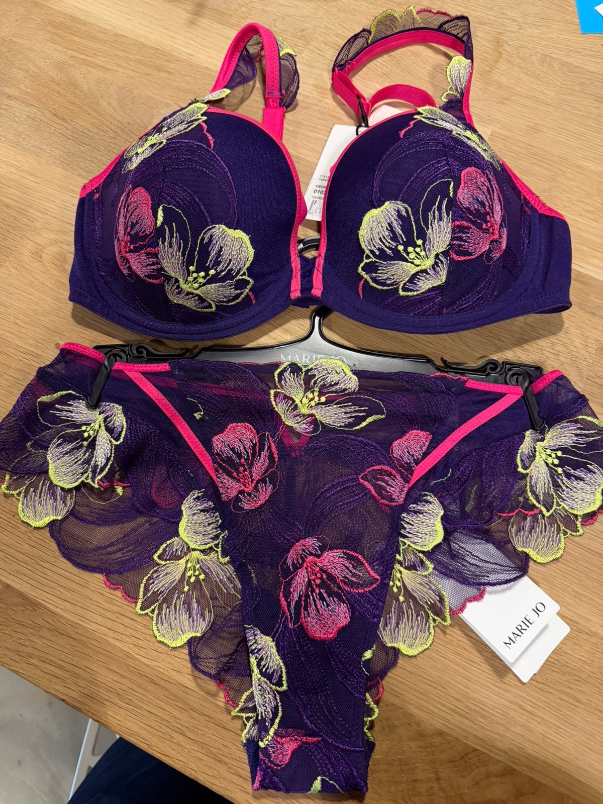 Marie Jo bh 75D slip 38 NIEUW!! Bh nu €55, Ophalen of Verzenden, BH