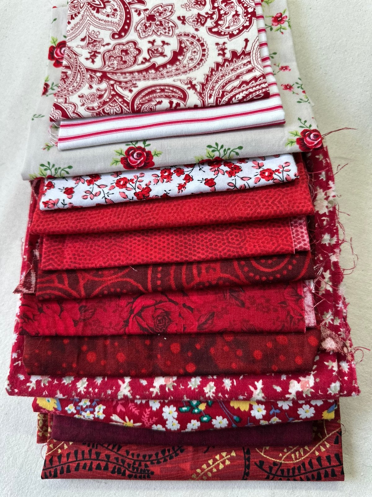 Rode quilt stoffen, Nieuw, Ophalen of Verzenden, Katoen, Minder dan 30 cm