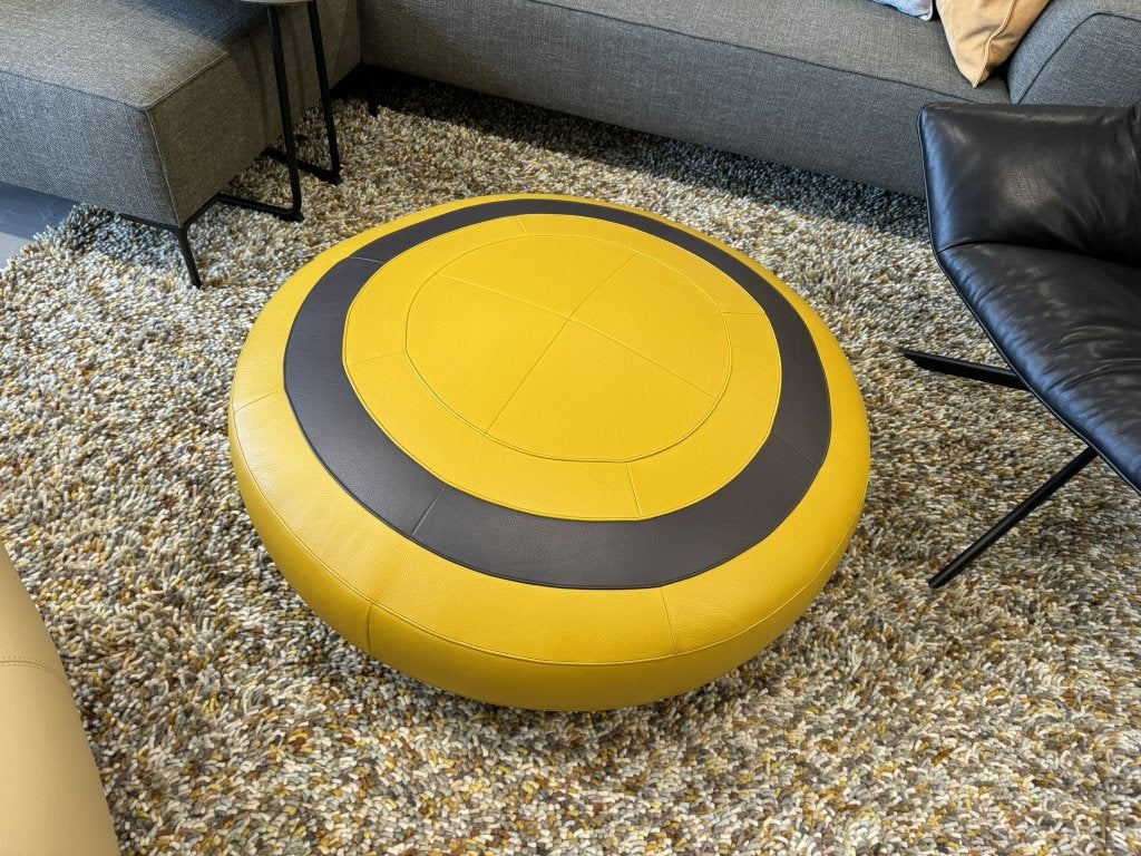 Nieuwstaat Leolux Saturn Hocker Geel Poef Design D100, Huis en Inrichting, Banken | Voetenbanken en Poefen, Leolux, Info@leolux.nl