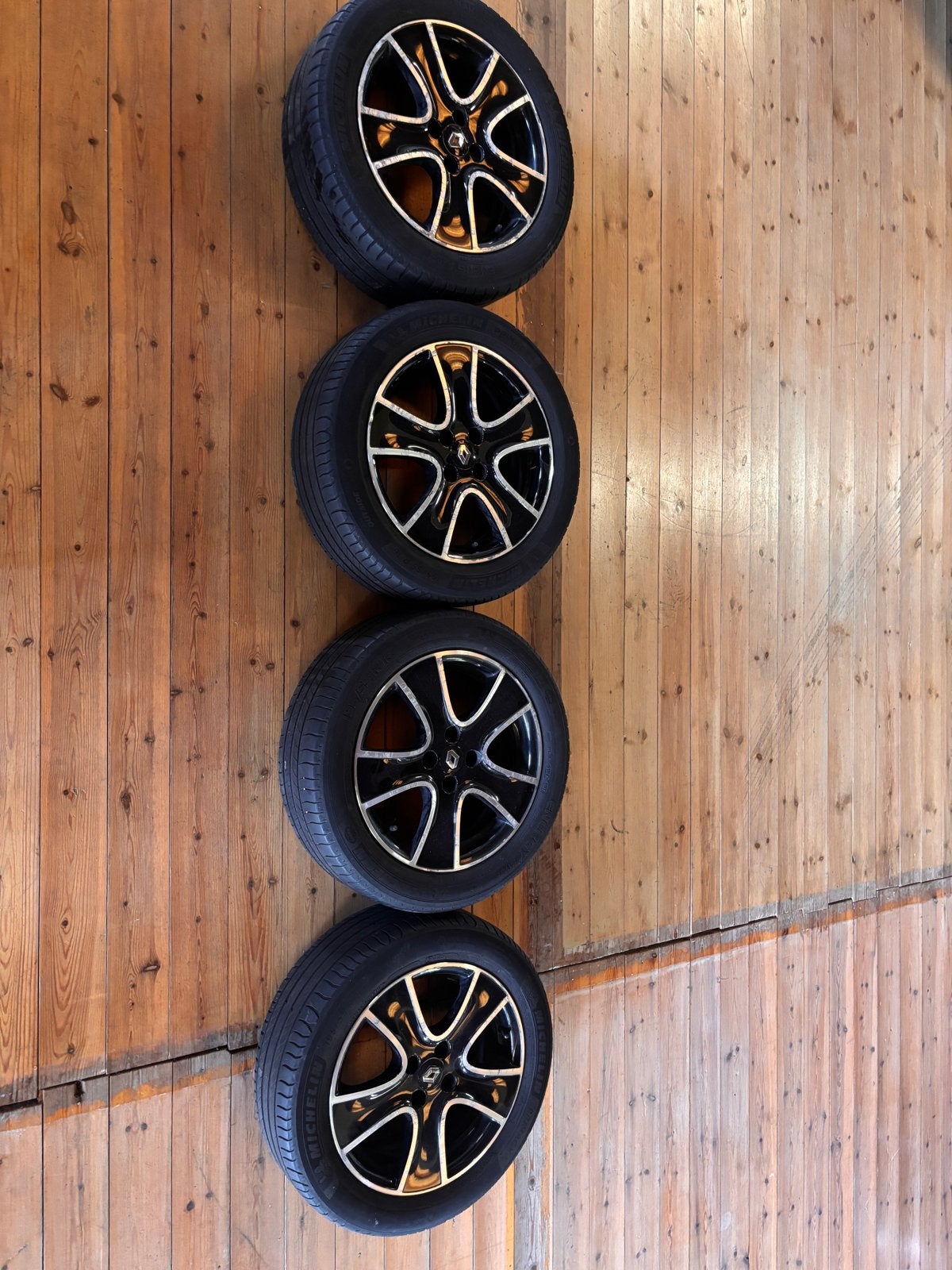 Set van 4 Renault 16 inch velgen met Michelin zomerbanden, Ophalen, Gebruikt, 16 inch, Banden en Velgen