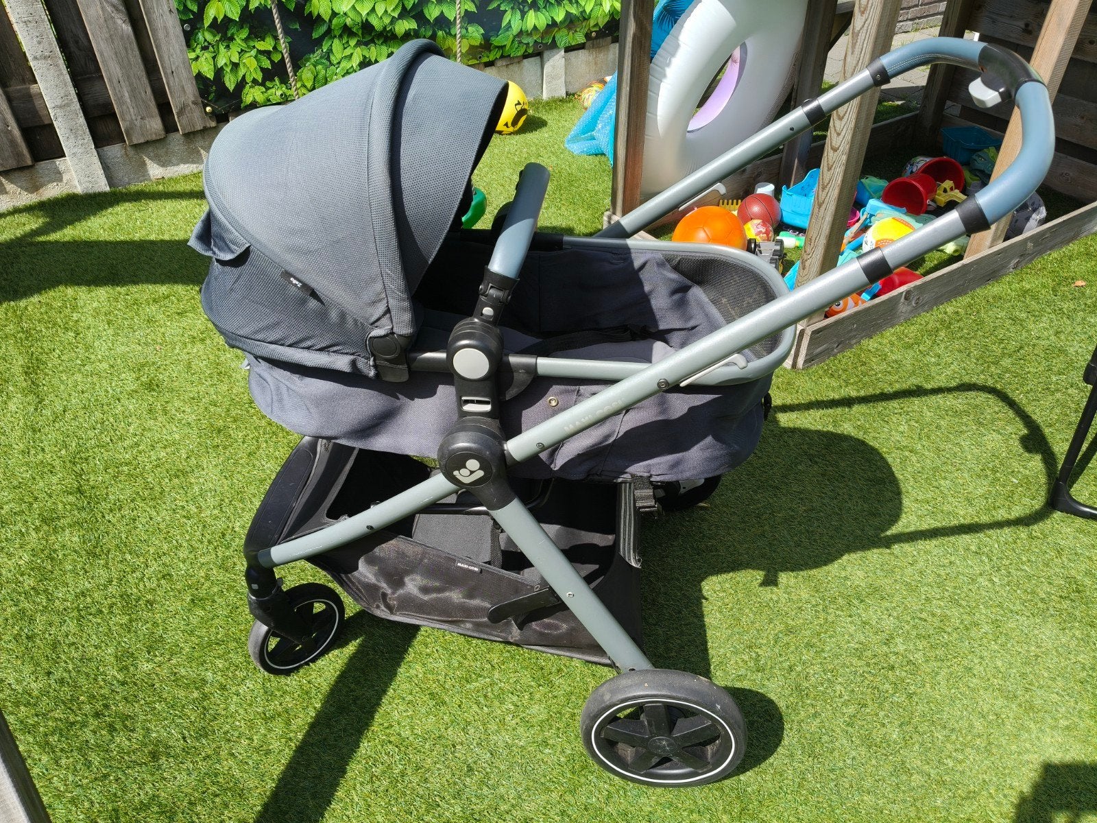 Complete maxi cosi Zelia, Ophalen, Zo goed als nieuw, Combiwagen, Verstelbare duwstang