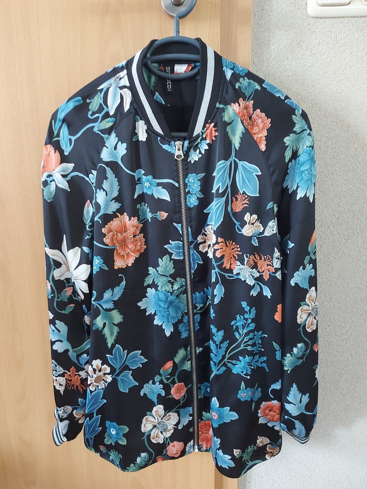 Bomber jack met bloemen, Meerkleurig, H&M Divided, Ophalen of Verzenden, Zo goed als nieuw