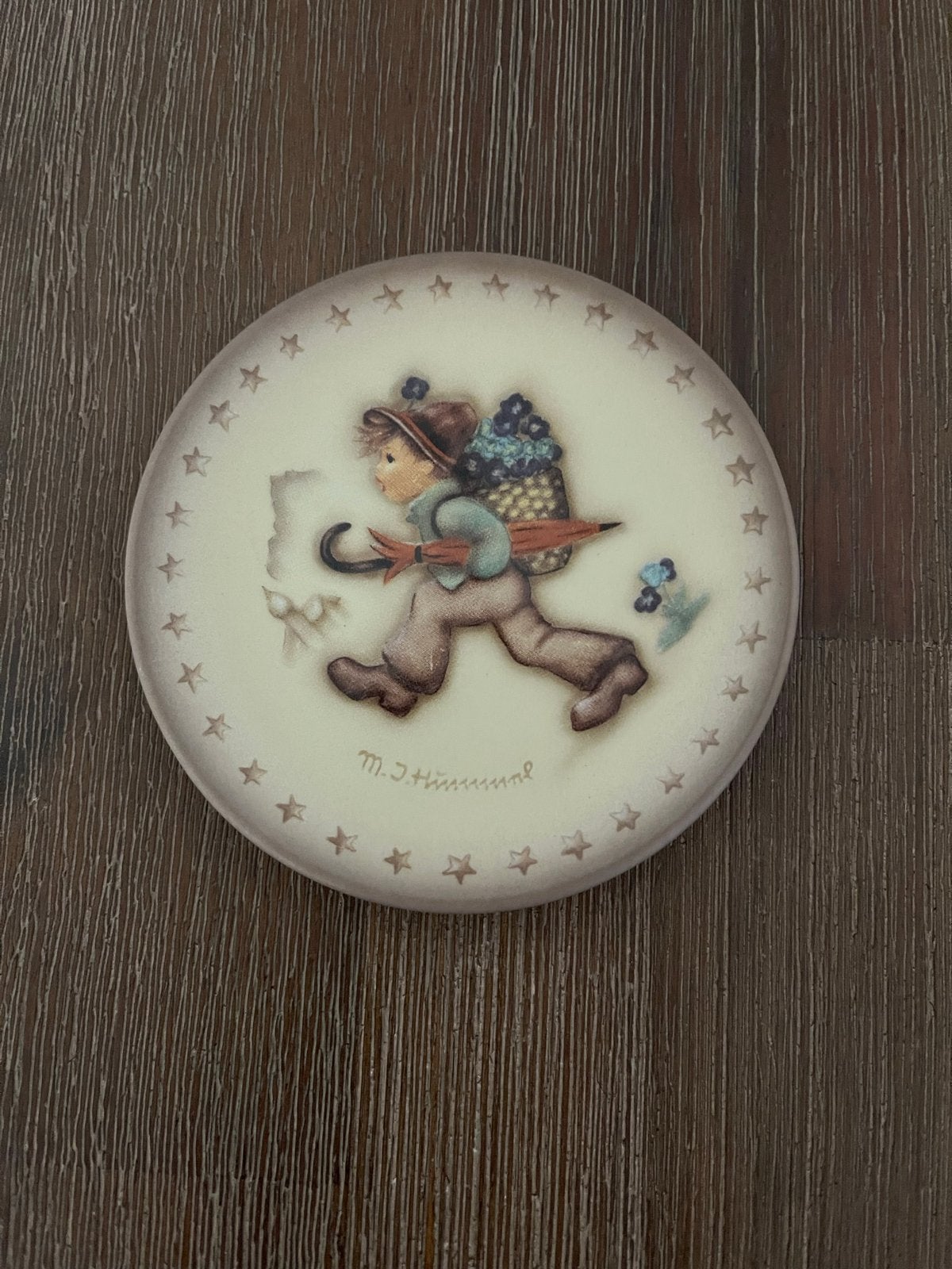 M.J. Hummel Goebel 'Umbrella Boy' Decoratief Bordje, Ophalen