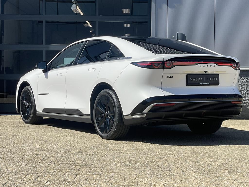 Mazda 6e Takumi Business Edition 68.8 kWh | BLACK PAKKET | N, Auto's, Mazda, Automaat, Achterwielaandrijving, Zwart, 1928 kg