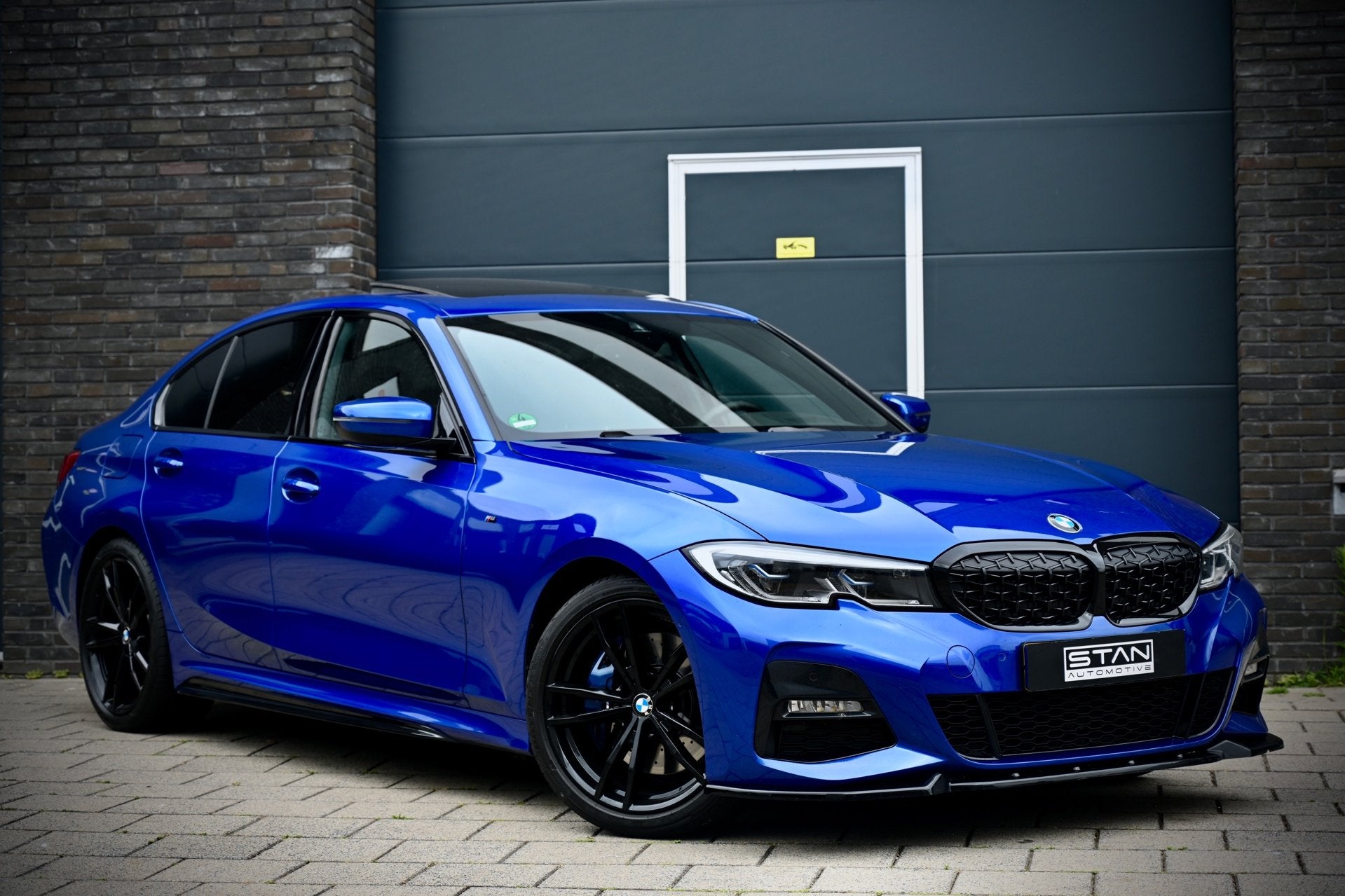 BMW 3-serie BMW 330i High Executive | M Sport | Laser | Schu, Auto's, 1998 cc, Achterwielaandrijving, Gebruikt, 4 cilinders