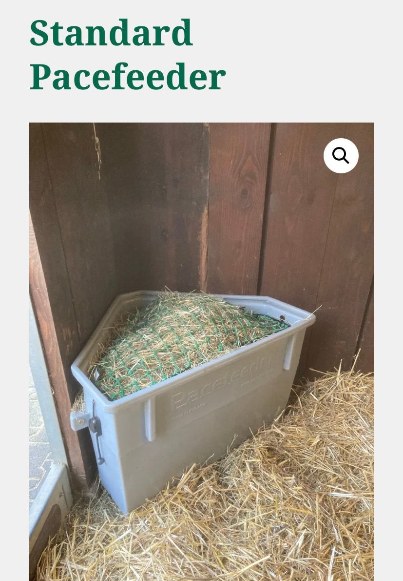 Slowfeeder paard hoekmodel voor stal of paddock, Dieren en Toebehoren, Ophalen, Zo goed als nieuw