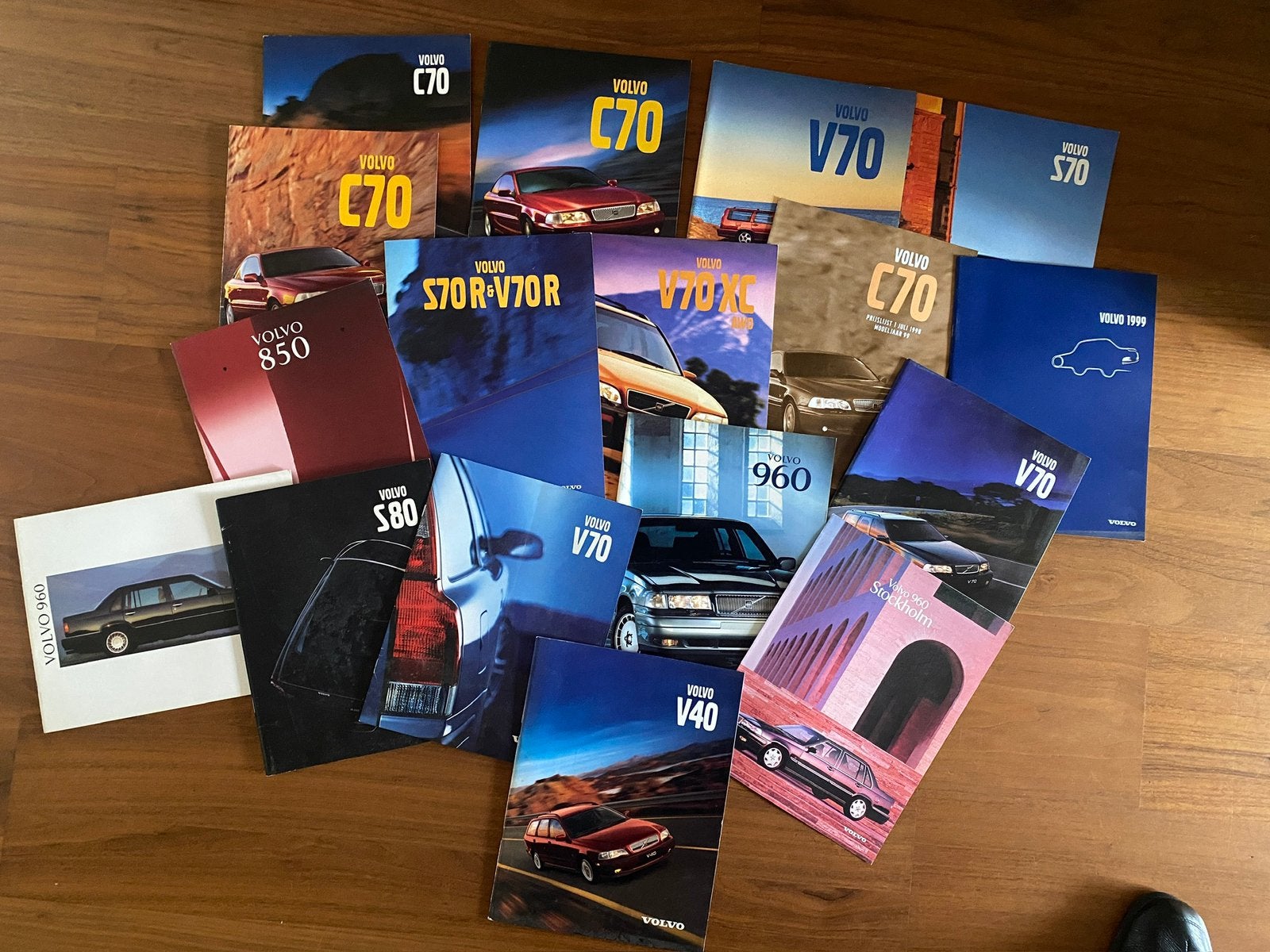 Volvo Autobrochures., Ophalen of Verzenden, Zo goed als nieuw