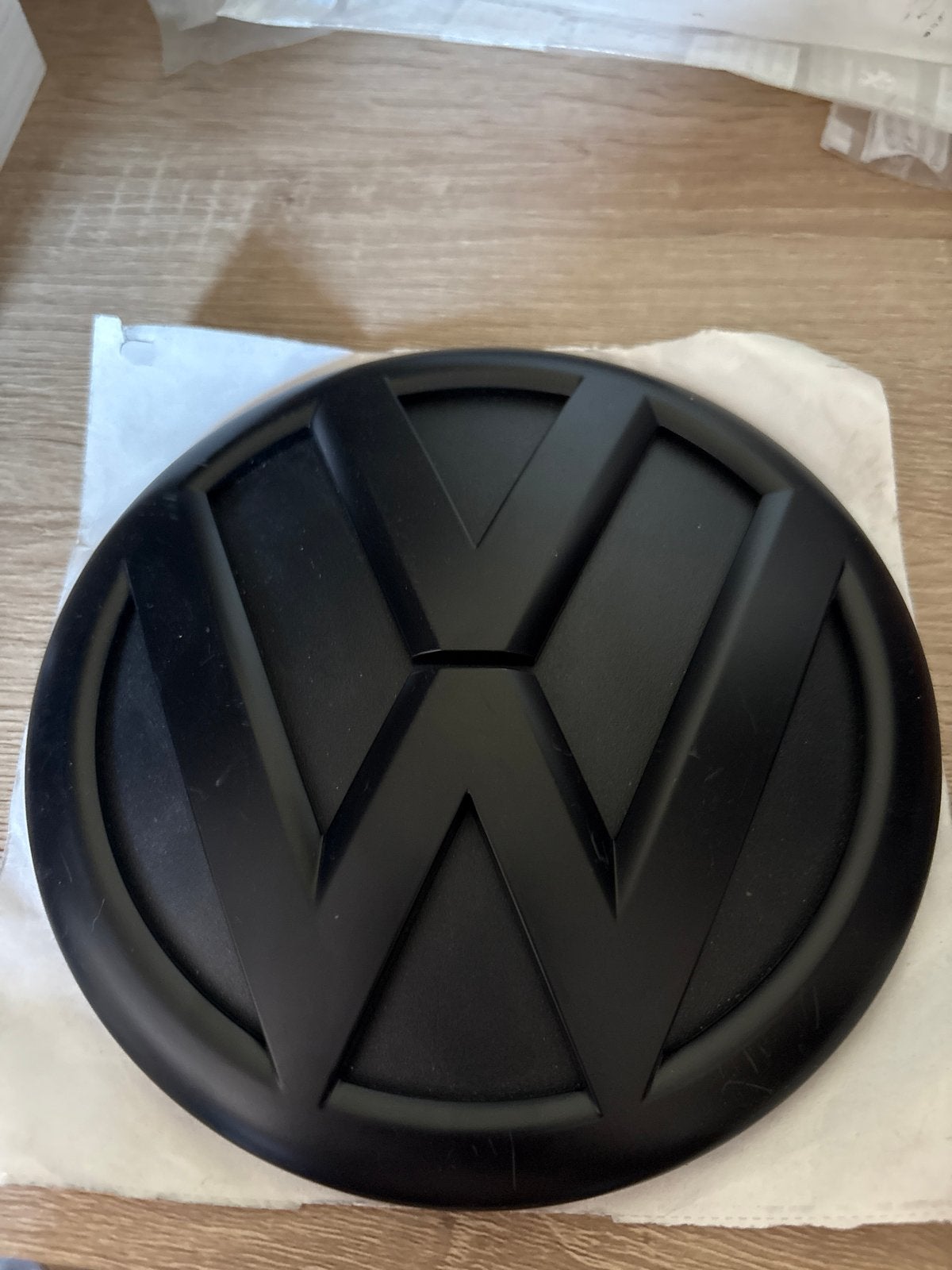 Volkswagen Logo Emblem Zwart 18cm, Ophalen of Verzenden, Nieuw, Volkswagen, Bumper
