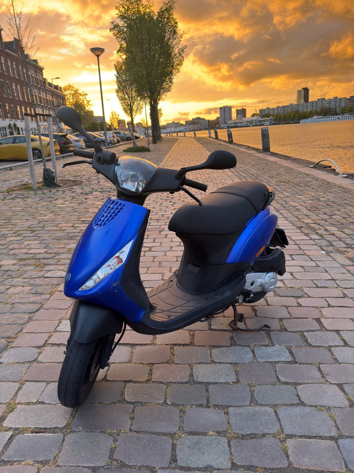 Piaggio Zip 2018, Fietsen en Brommers, Scooters | Piaggio, Ophalen, Maximaal 45 km/u, Zip, Zo goed als nieuw