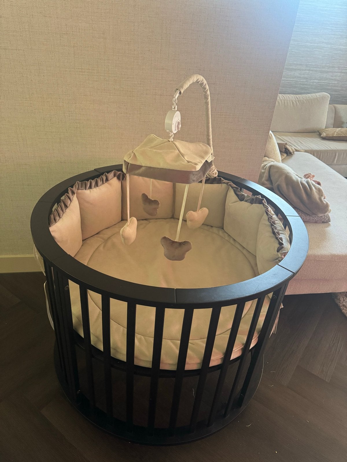 Royal Baby Wieg/Ledikant met Mobiel - Zo goed als nieuw, Kinderen en Baby's, Babywiegjes en Ledikanten, Ophalen, Zo goed als nieuw