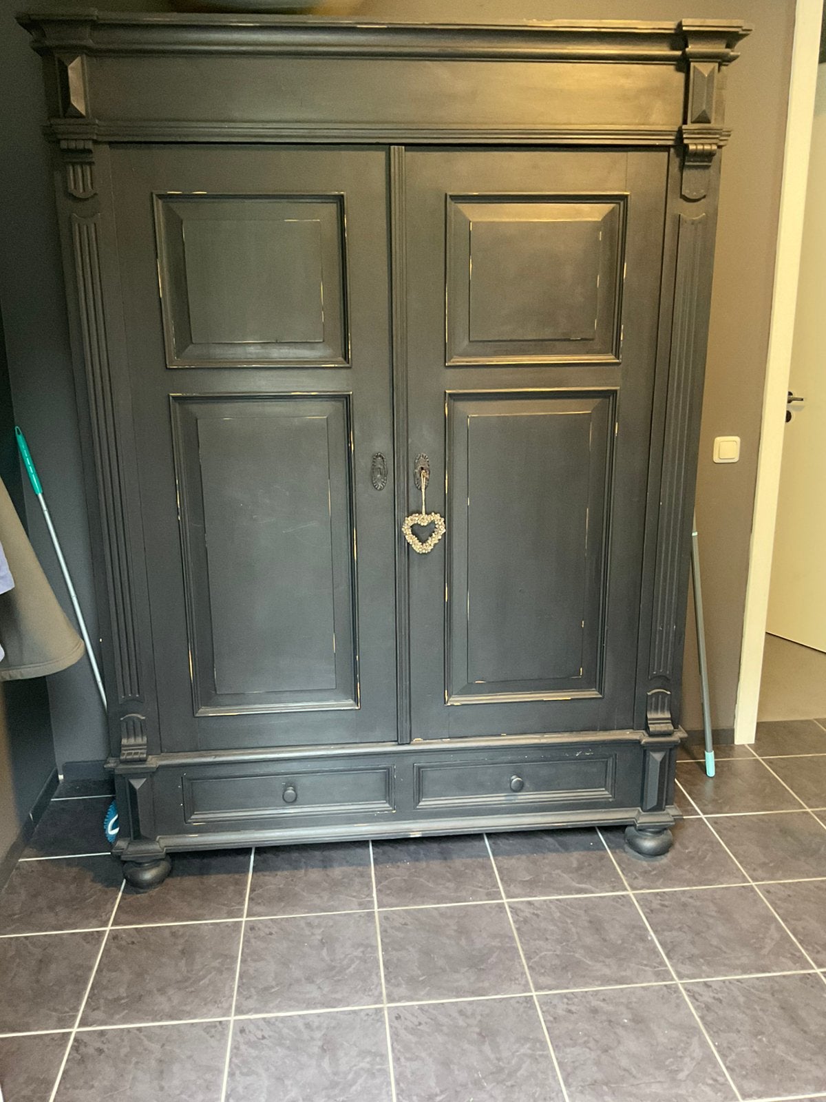 Hele mooie grote kast, Ophalen