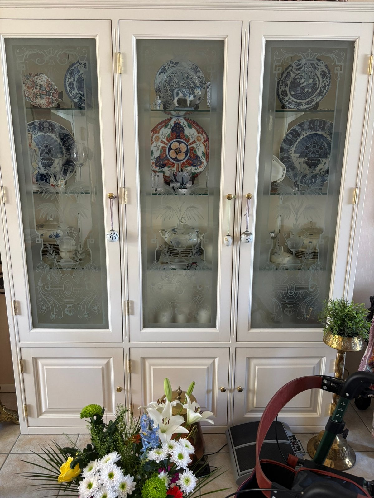 Servieskast wit met Jugendstil deuren, Huis en Inrichting, Ophalen, Zo goed als nieuw