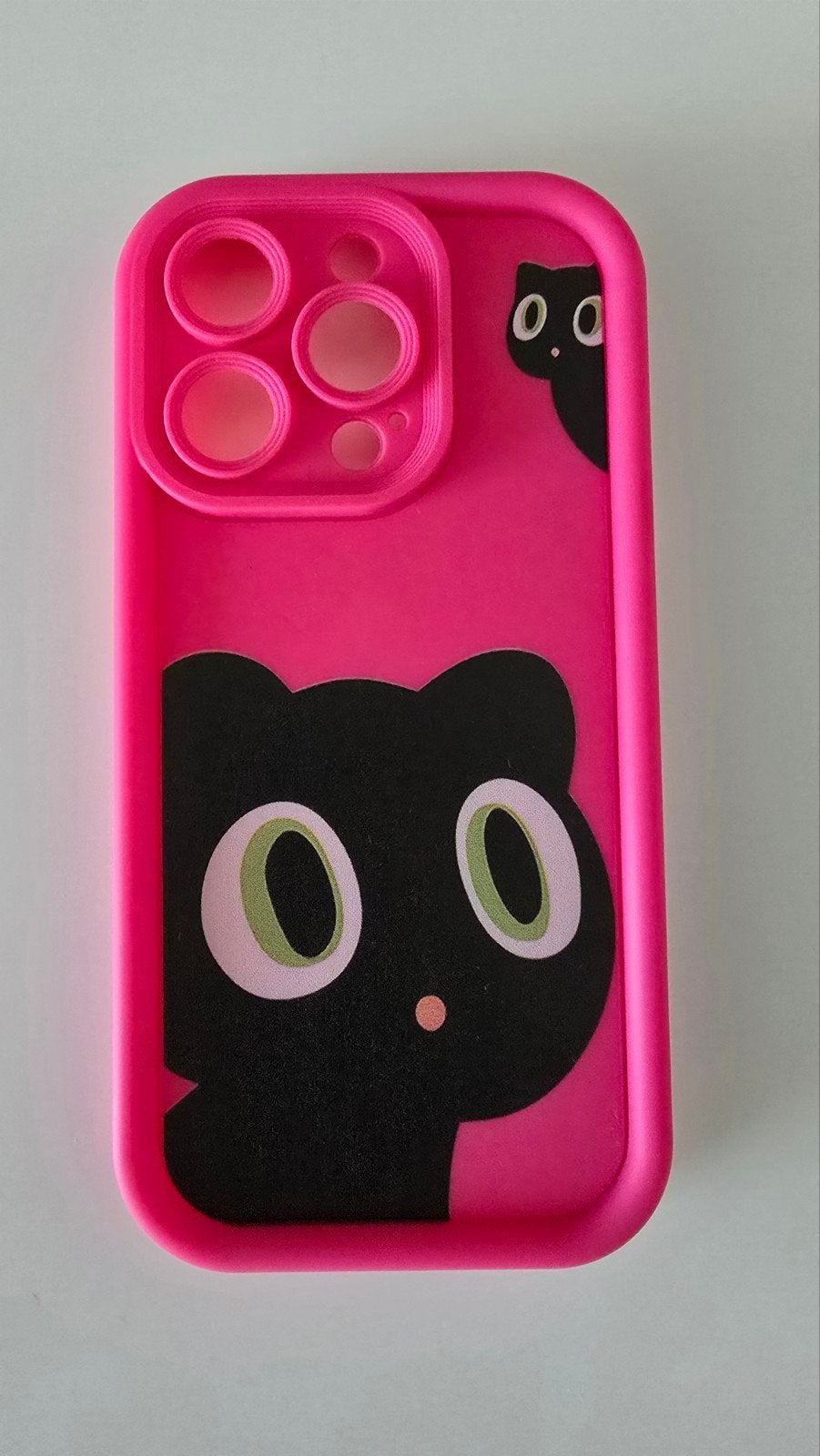 Gebruikt hoesje voor iPhone 14 Pro - Roze met katten, Kunststof, Gebruikt, IPhone 14, Ophalen of Verzenden