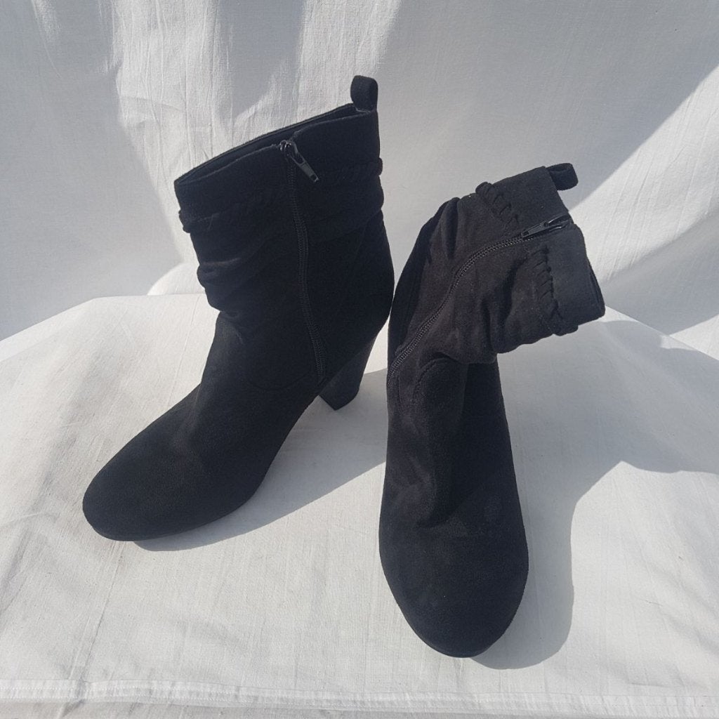 Mooie zwarte halfhoge laarzen. Mt 41. Merk Trend One, Kleding | Dames, ., Zwart, Lage of Enkellaarzen, Ophalen of Verzenden