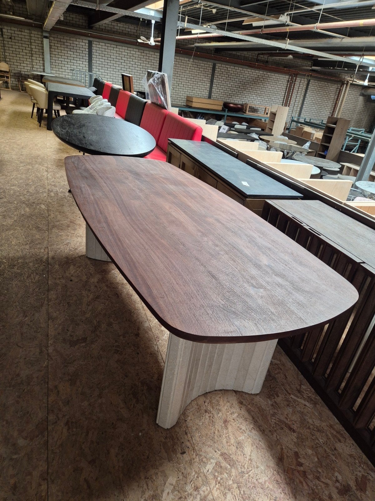 Tafels binnen buiten diverse merken Richmond luxe 200 stuks, Ophalen, Nieuw, Rechthoekig, 50 tot 100 cm