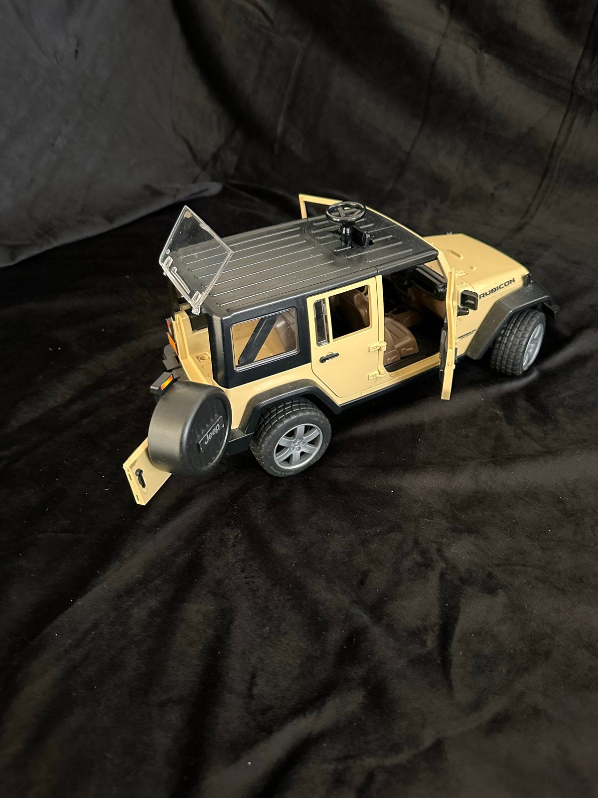 Bruder Jeep Rubicon - Speelgoedauto, Ophalen of Verzenden, Zo goed als nieuw