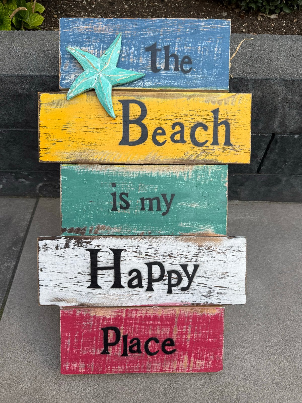Houten bordje 'The Beach is my Happy Place', Meerkleurig, Nieuw, Ophalen of Verzenden, Vintage