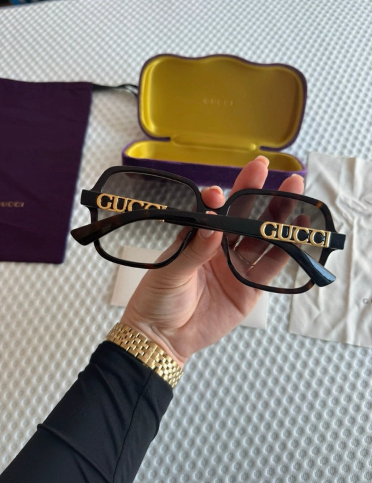 Gucci Zonnebril GG1189S - Zo goed als nieuw, Sieraden, Tassen en Uiterlijk, Zonnebrillen en Brillen | Dames, Zo goed als nieuw