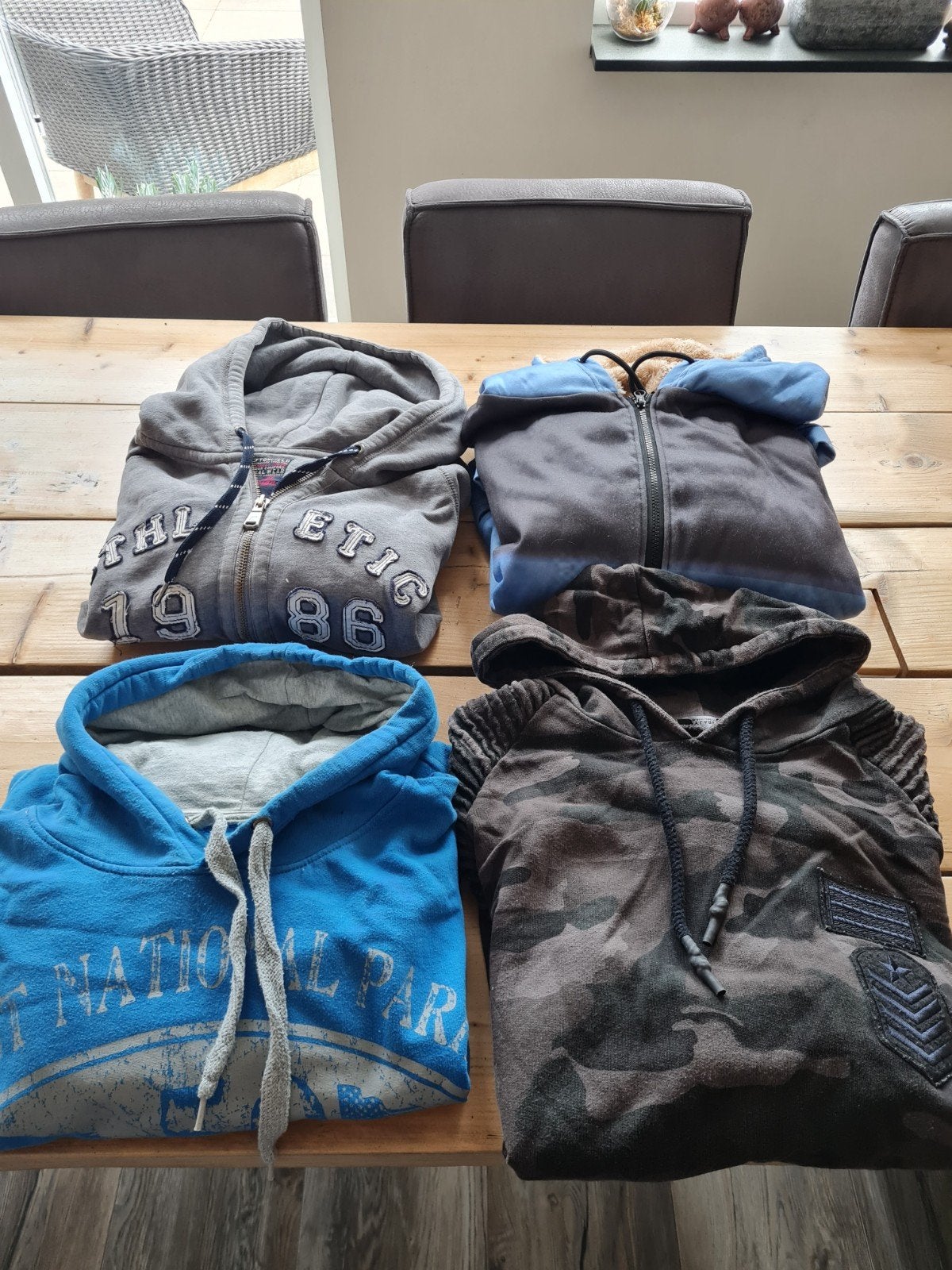 mannen 2x hoody 2x vest maat 3xl, Kleding | Heren, Ophalen of Verzenden, Zo goed als nieuw, Overige maten