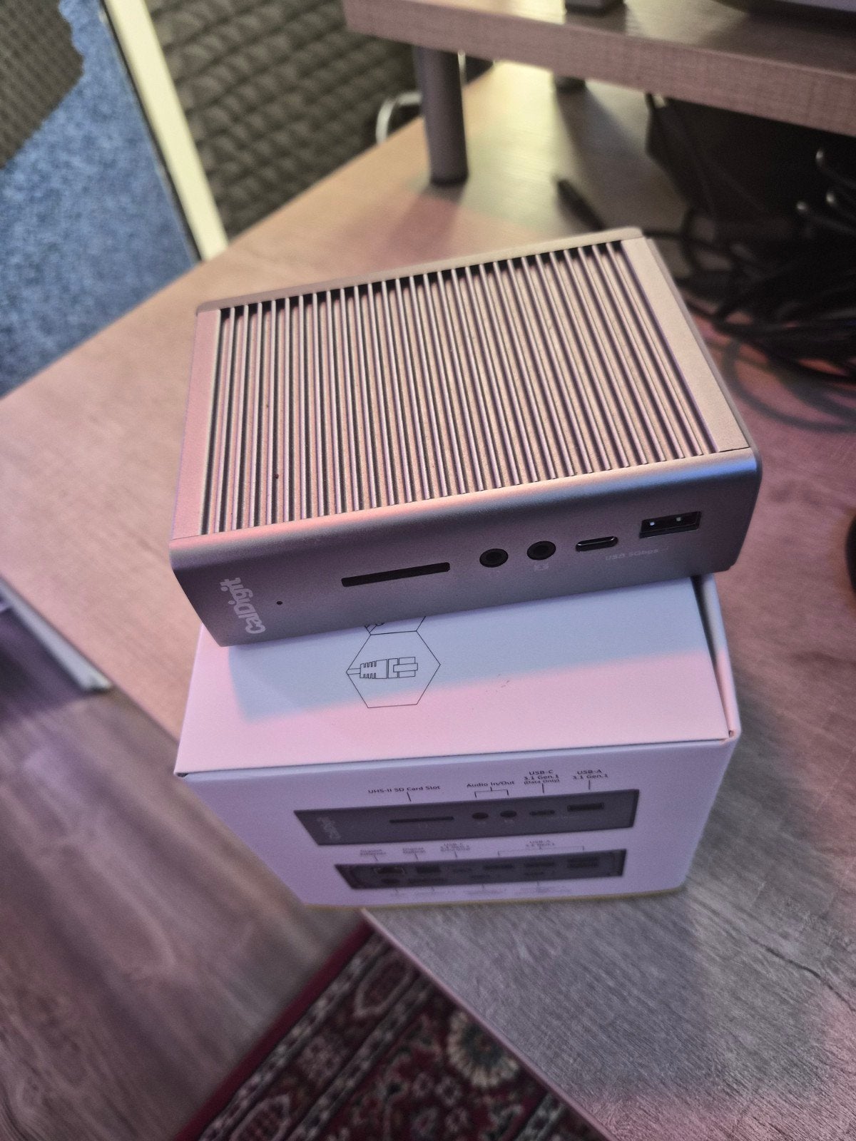 CalDigit TS3 Plus Thunderbolt 3 Docking Station, Ophalen of Verzenden, Zo goed als nieuw, CalDigit, Docking station