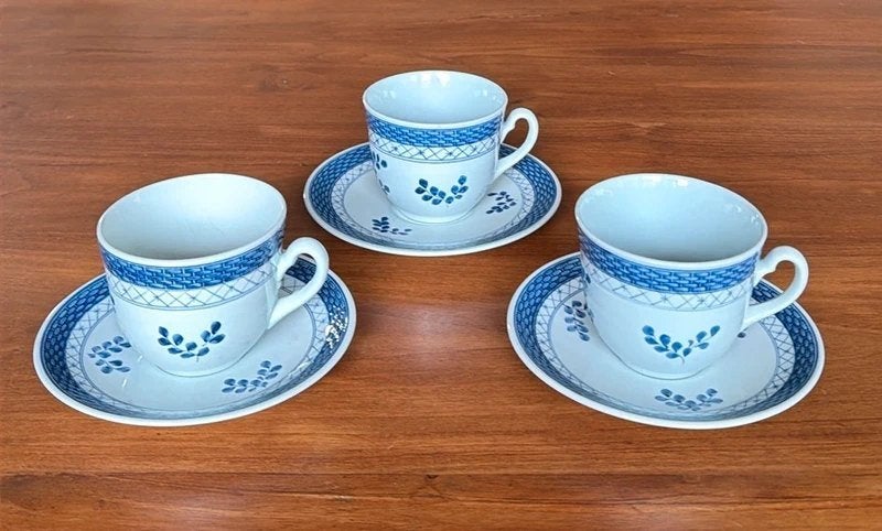 3 Royal Copenhagen Tranquebar kop en schotels, Ophalen of Verzenden, Zo goed als nieuw, Overige stijlen, Kop(pen) en/of Schotel(s)