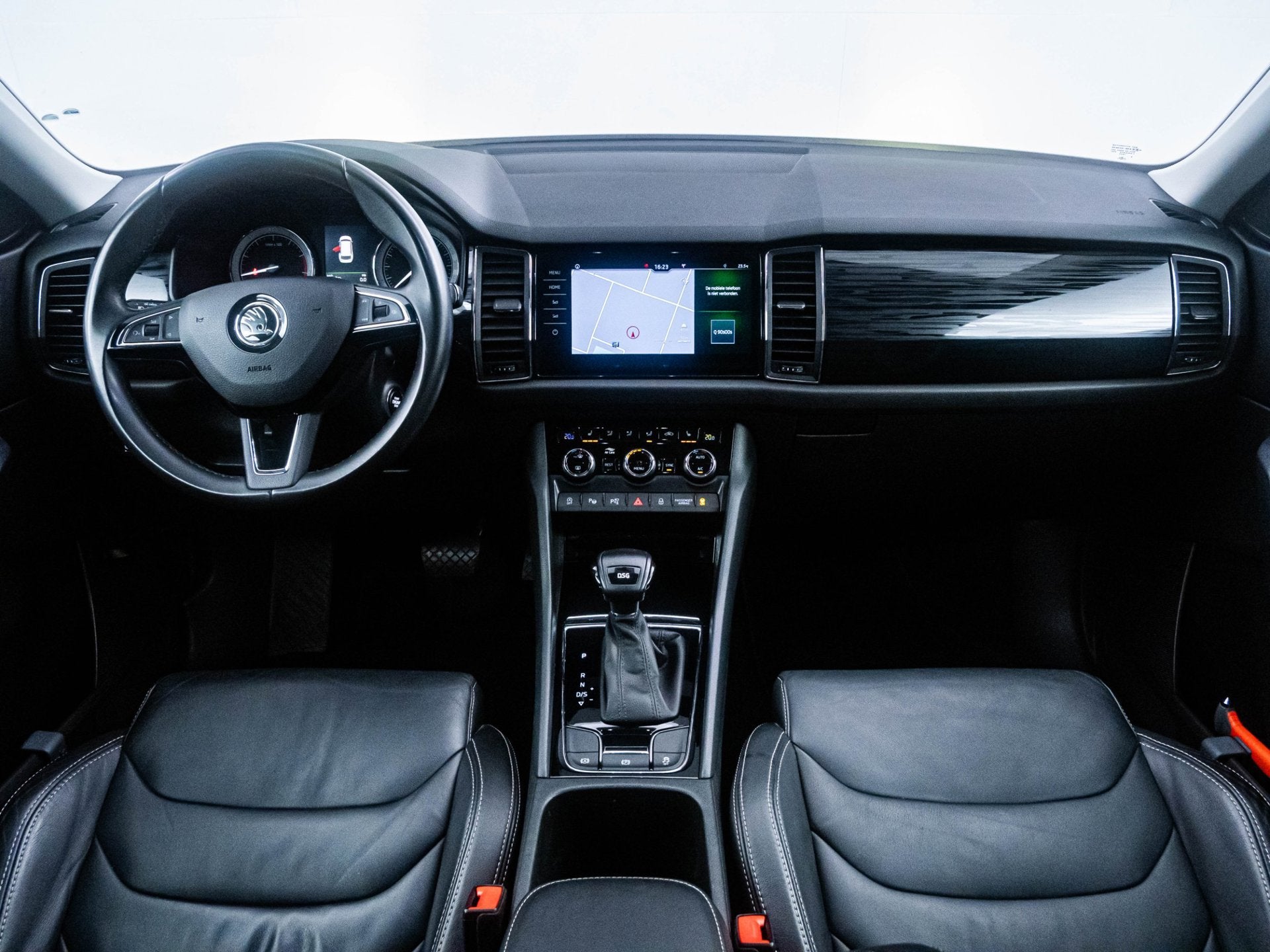 Skoda Kodiaq 1.5 TSI Style Business NL-Auto|Trekhaak|ACC|PDC, Auto's, 4 cilinders, 150 pk, Bedrijf, 1482 kg