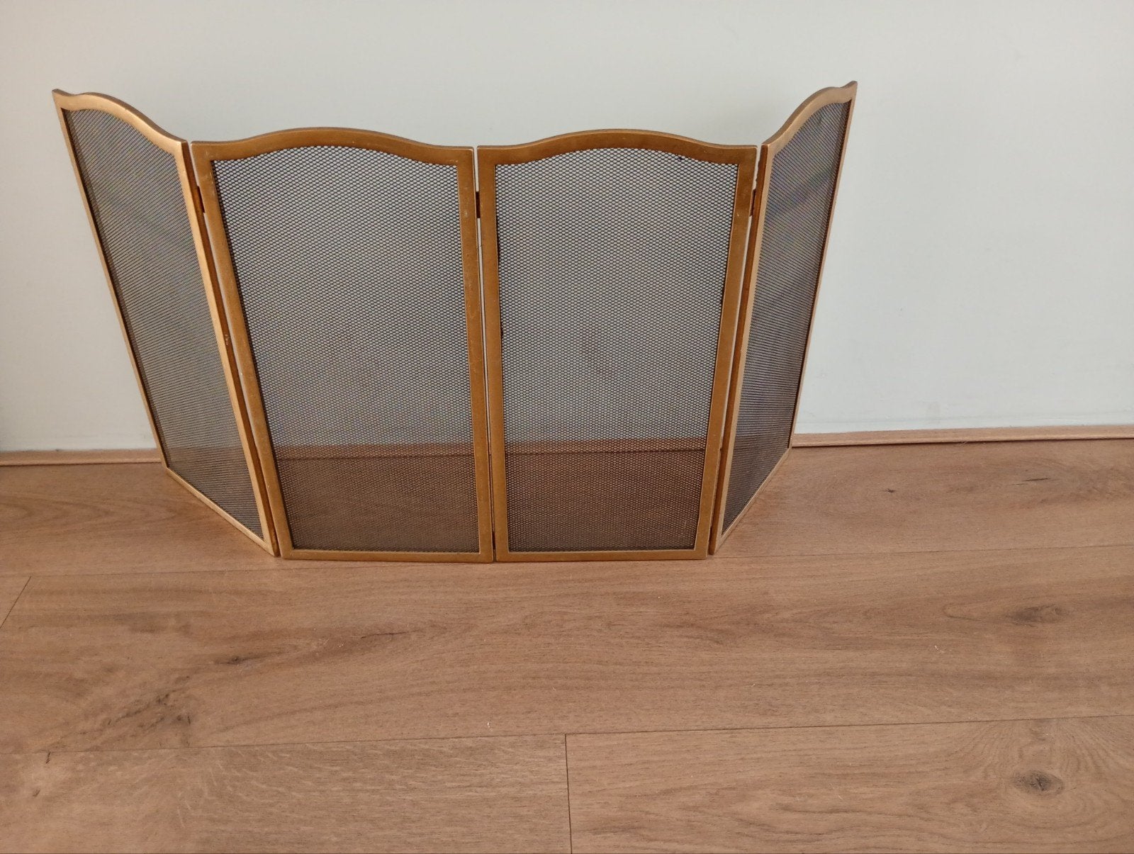 Antieke Messing openhaardscherm met 4 panelen, Ophalen of Verzenden, Gebruikt, Vrijstaande haard, Overige soorten