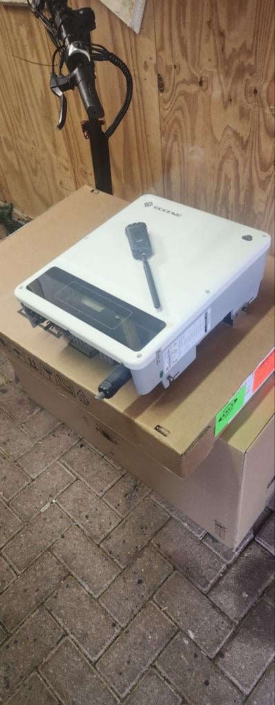 Goodwe omvormer, Ophalen of Verzenden, Gebruikt, Overige typen, 200 wattpiek of meer