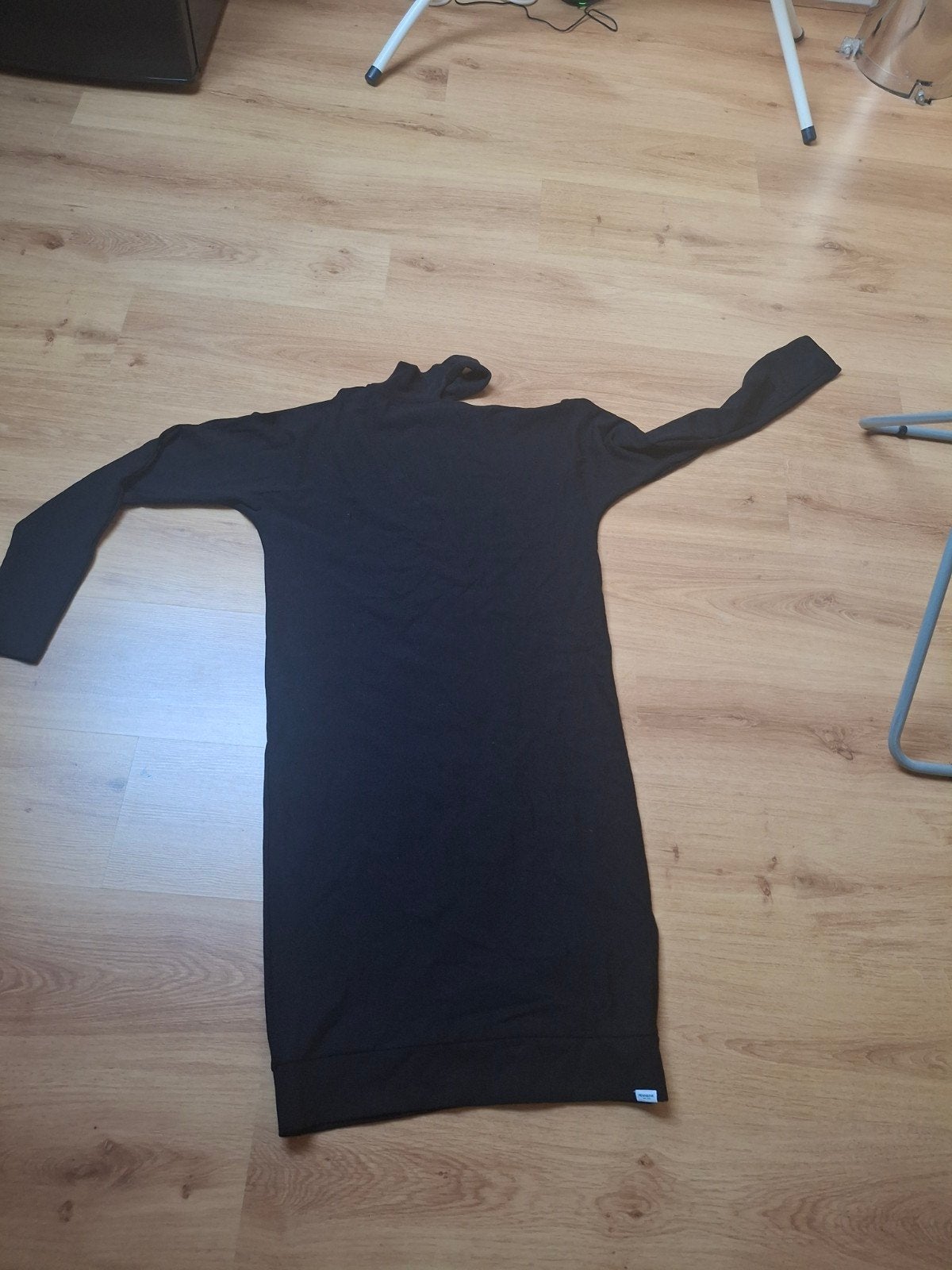 Penn en ink jurk, Kleding | Dames, Jurken, Ophalen of Verzenden, Zo goed als nieuw, Zwart, Onder de knie
