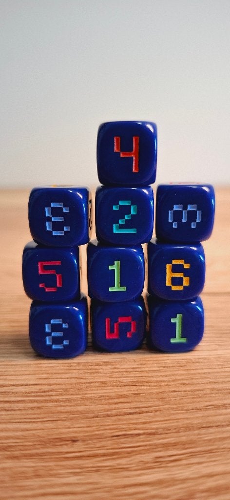 D&Db RPG Dobbelstenen D6 Pixeldice, Hobby en Vrije tijd, Gezelschapsspellen | Bordspellen, Vijf spelers of meer, Onbekend, Onbekend