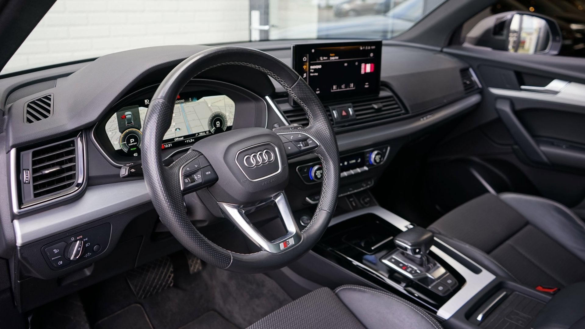 Audi Q5 55 TFSIe Quattro 3x S-Line Black Optik ACC-AMBIANCE-, Auto's, Automaat, Dealer onderhouden, Gebruikt, 4 cilinders