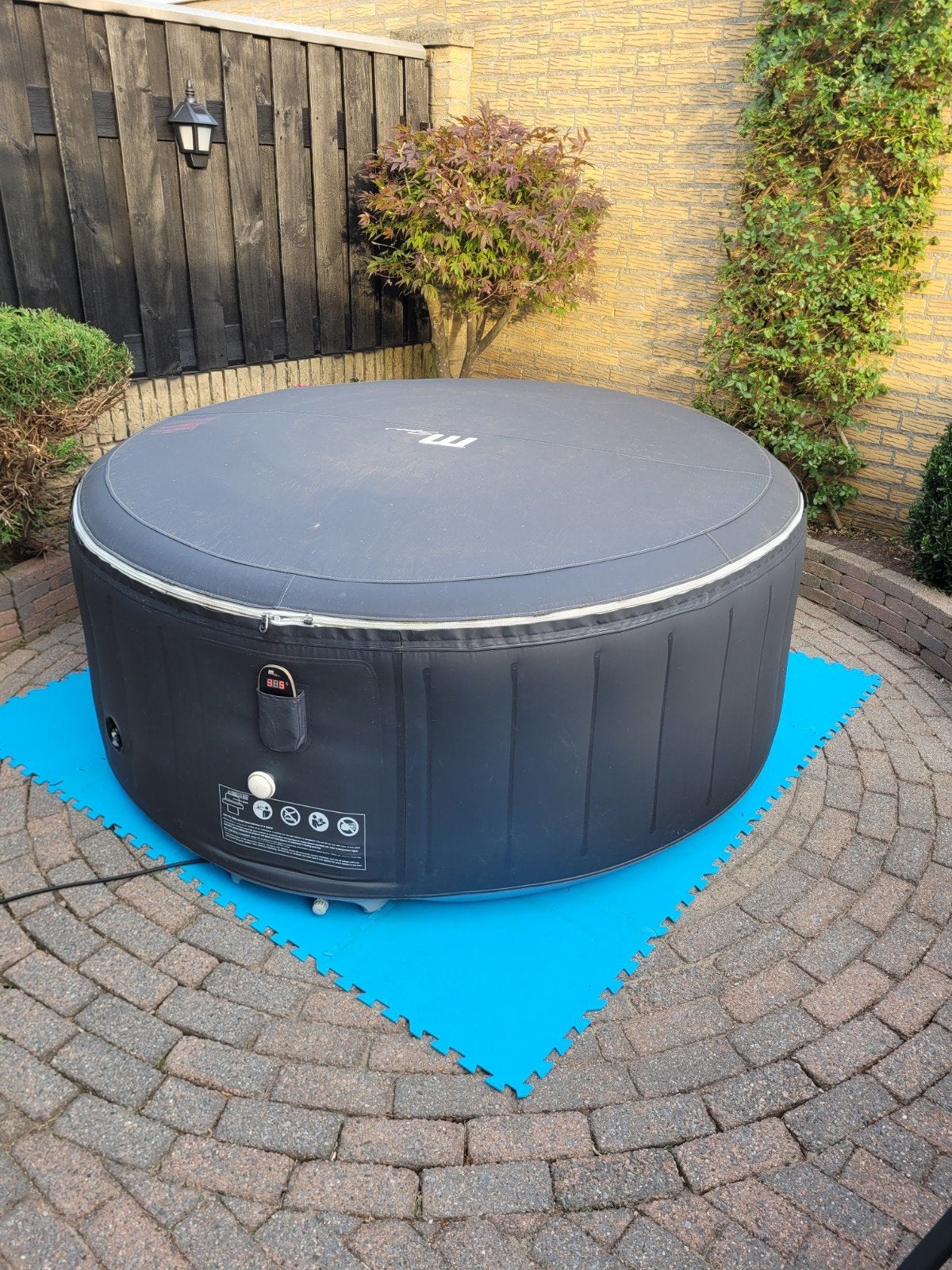 MSpa opblaasbare jacuzzi met afdekzeil en filter, Ophalen, Gebruikt, Filter, Opblaasbaar
