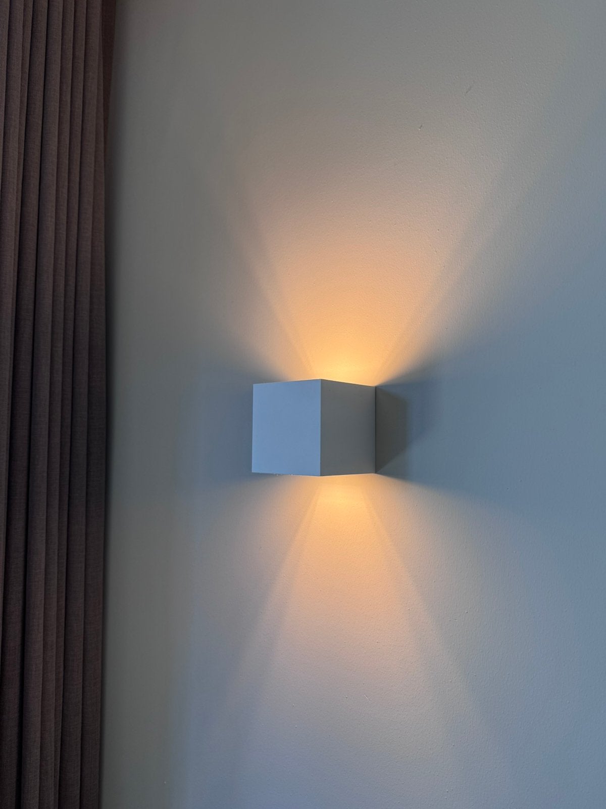 Wandlampen wit metaal kubus - 6 stuks - incl lampen, Ophalen of Verzenden, Zo goed als nieuw, Metaal